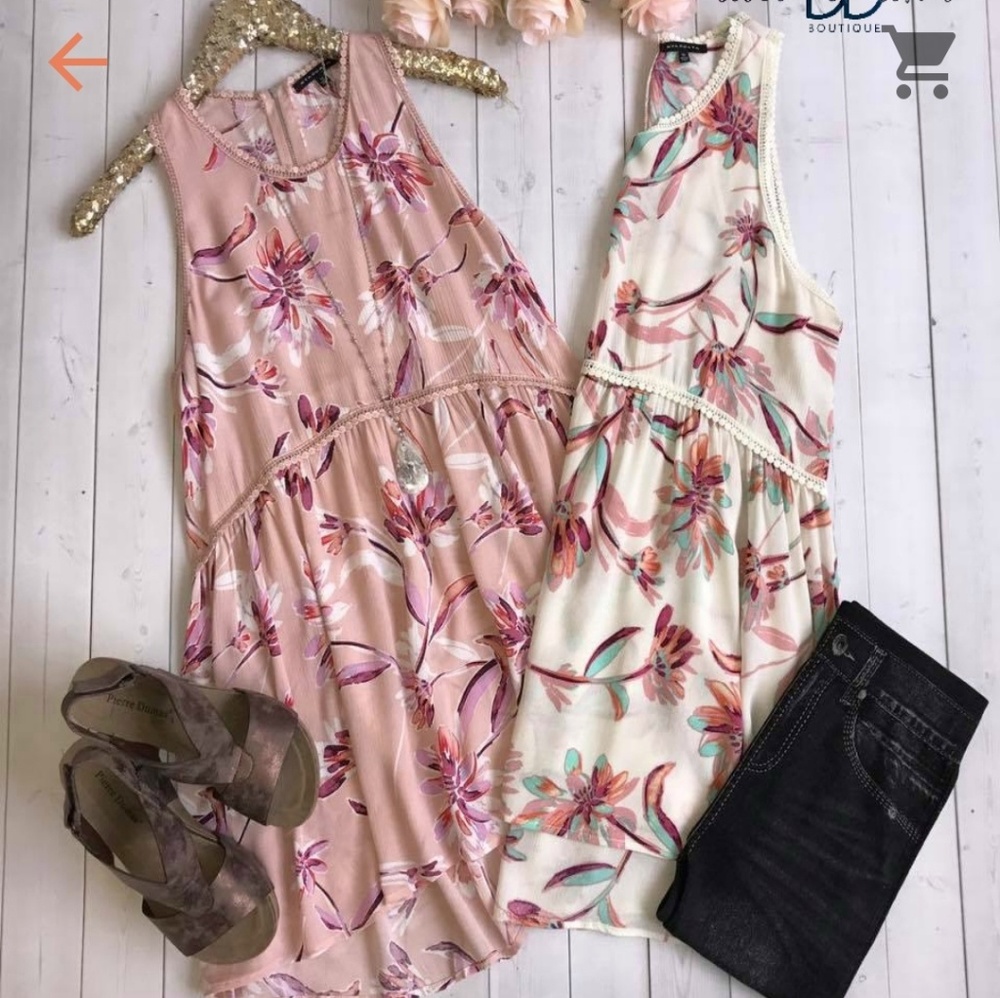 Sleeveless dress